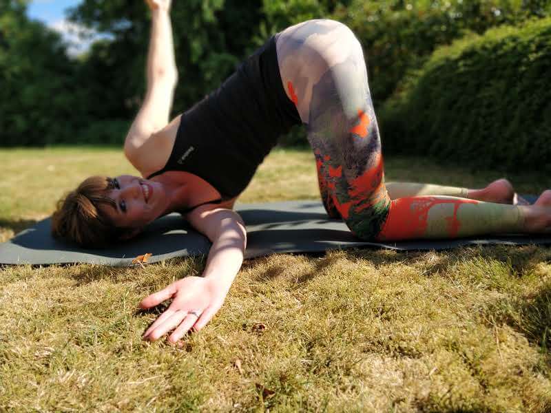 Yogaøvelser for begynder - Yogalove.dk